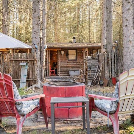 Rustic Cozy Cabin With Hot Tub Bragg Creek Exteriér fotografie